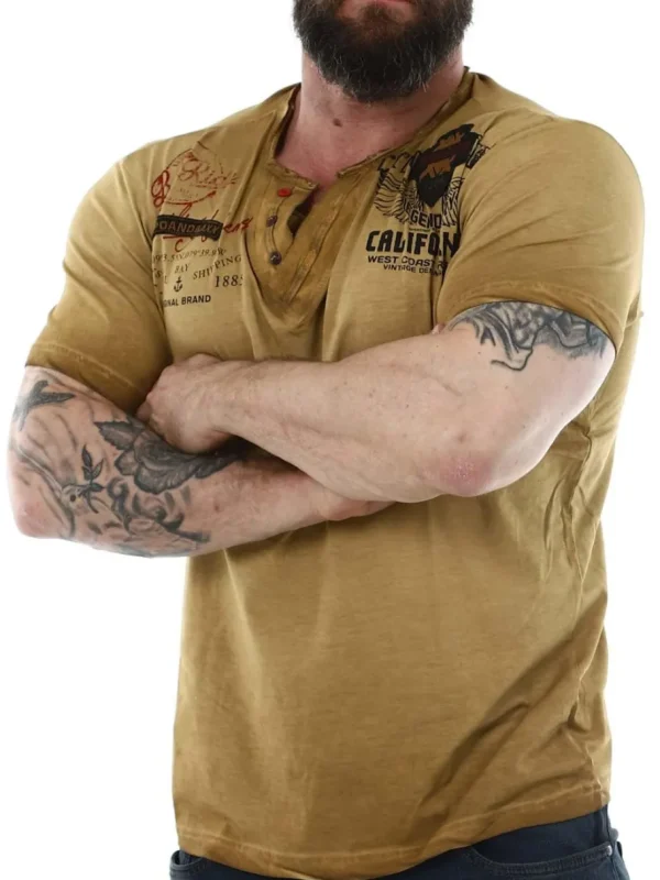 Bay T-shirt - Lysebrun^Cipo & Baxx New