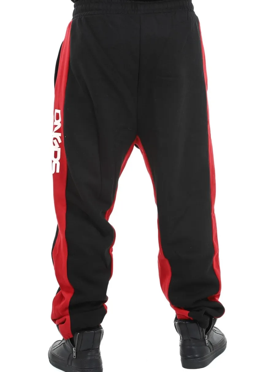 dngrs_bold_sweatpants__so_5.webp DNGRS Bold Sweatpants - Sort/Rød^Urban Classics Sale