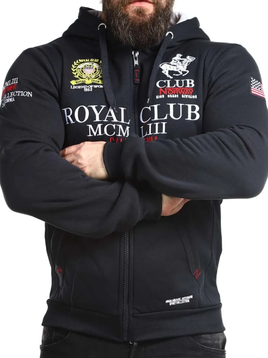 royal_club_hoodie__mrkebl_4.webp Royal Club Hoodie - Mørkeblå^Geographical Norway Online